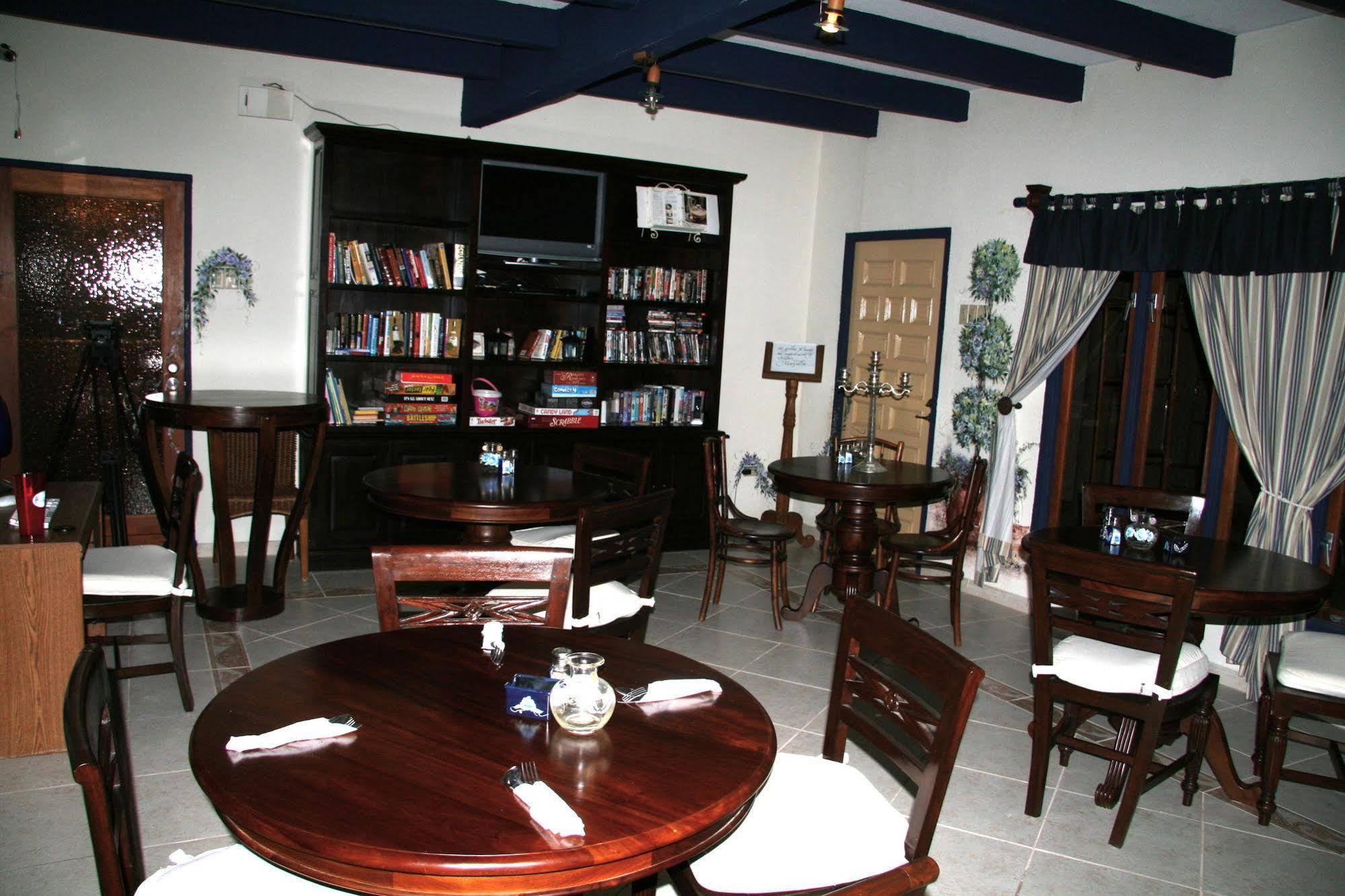 Club Arias Bed & Breakfast Savaneta Ngoại thất bức ảnh